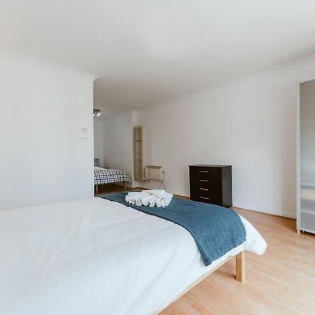 Up To 4 People, Room In A Share House Next To London Bridge Εξωτερικό φωτογραφία